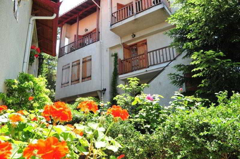 Guesthouse Papanikolaou Litochoron Bagian luar foto